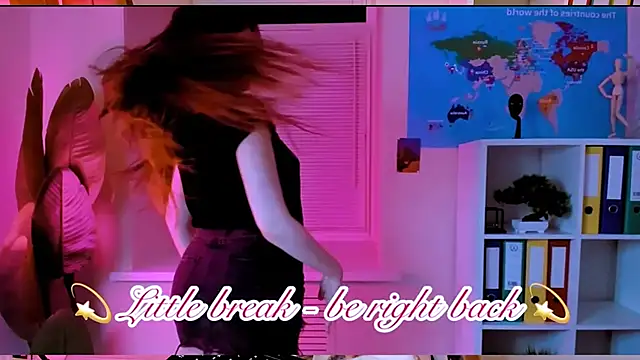 CarolGiggly webcam