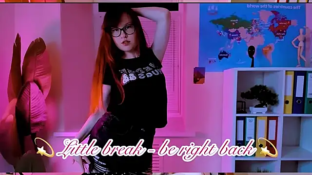 CarolGiggly webcam