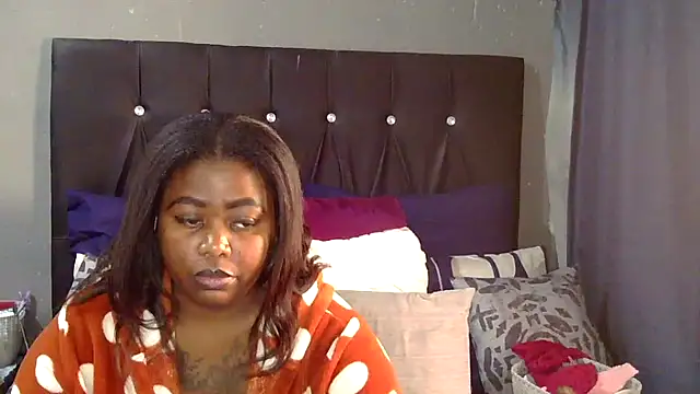 caramelbooty69 webcam