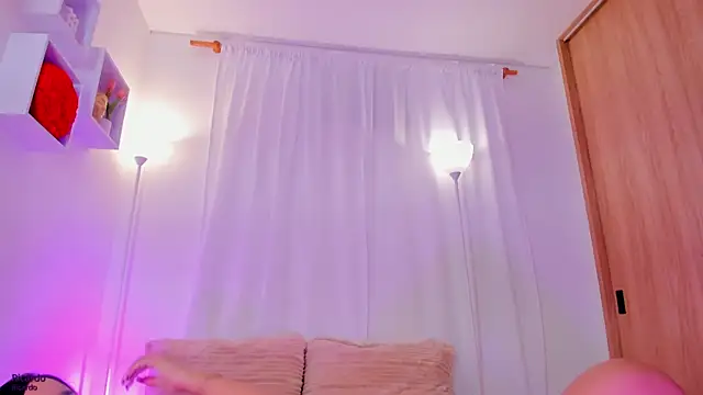 Aishapeyton_ webcam