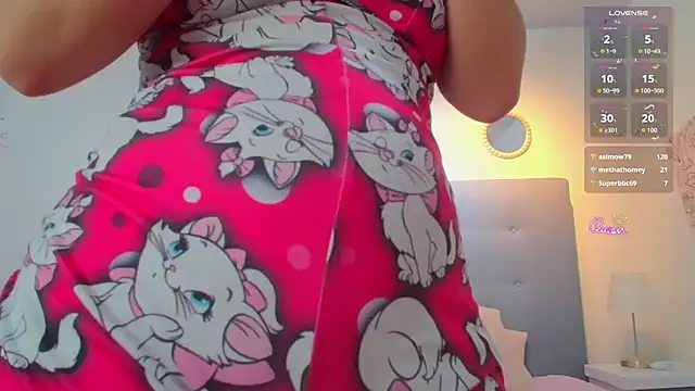 Mitsuri_Smith live cam on StripChat