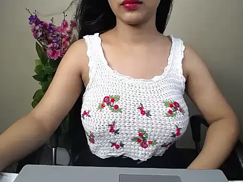 HimalyanDoll webcam
