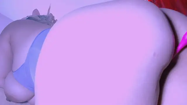 Honey_Lucy1 webcam