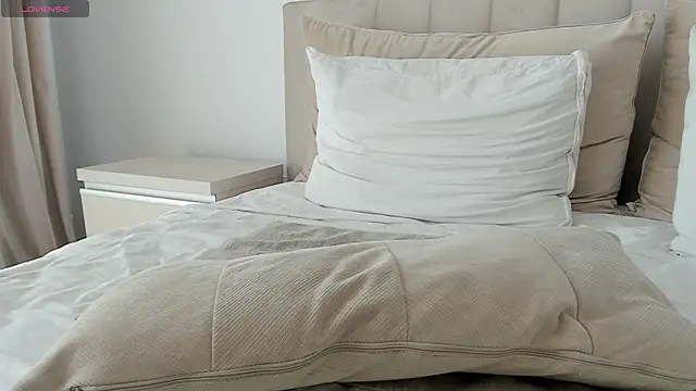 VickyStonee webcam