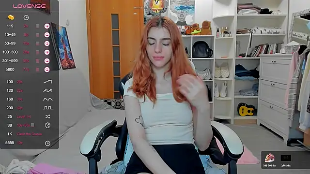 _Nicole_dance webcam