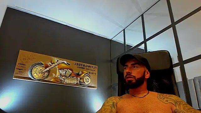 AronGrant webcam