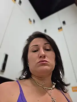ZhenjaPoledance webcam