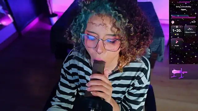 emmanakamura webcam
