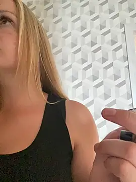 Emilia_ki webcam