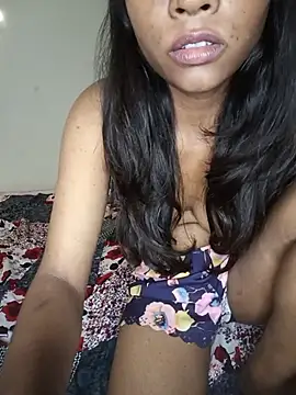 MysticDiya webcam