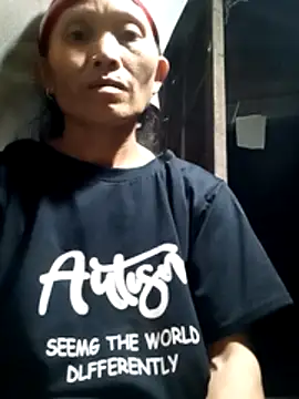 Nguyen_Emaa webcam