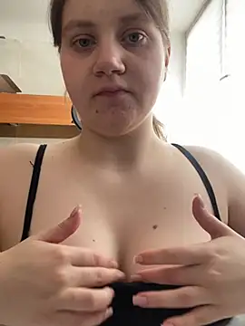 Dariella1111 webcam