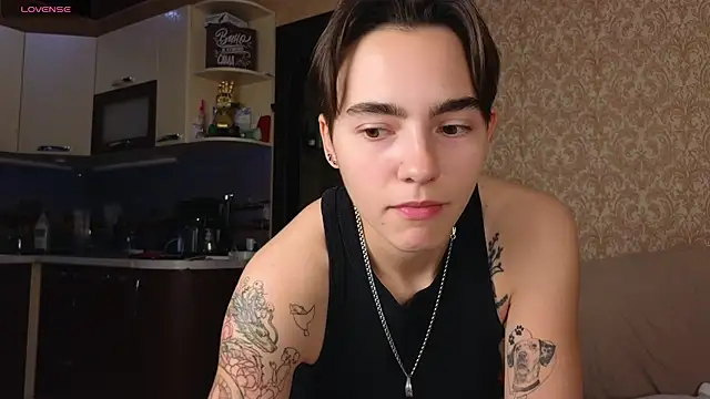 Lilihere_ webcam