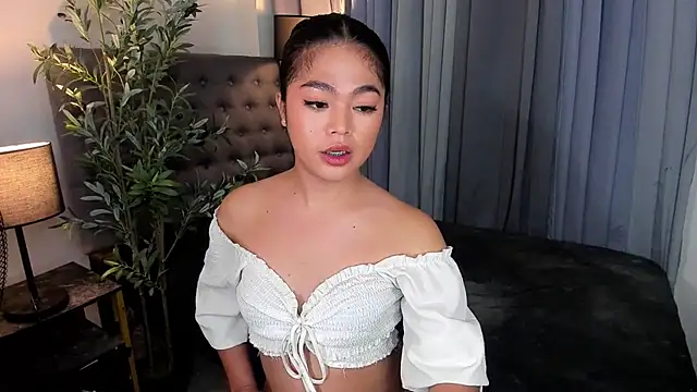 AsianHugecockAnna webcam