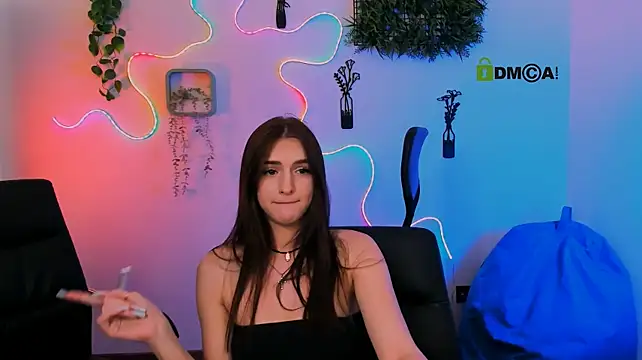 lisa_dark_ webcam