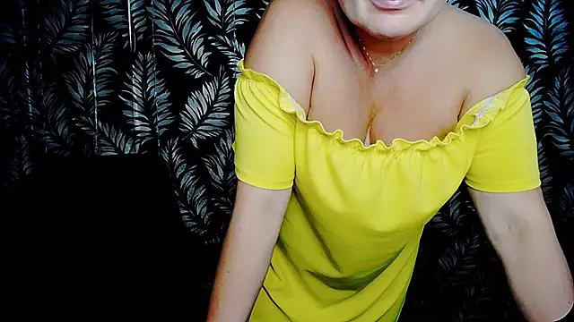 Olivia_playful webcam