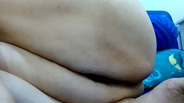 thebesthairypussy2 webcam