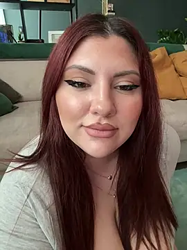 CurvyKimmy1 webcam