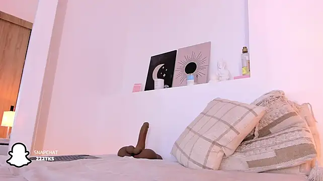 nicolette_bale webcam