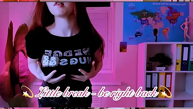 CarolGiggly webcam