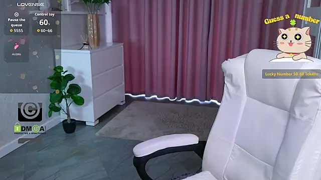 KellyKleine webcam