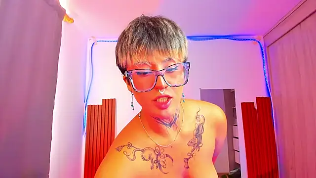 Rebeka-baker webcam