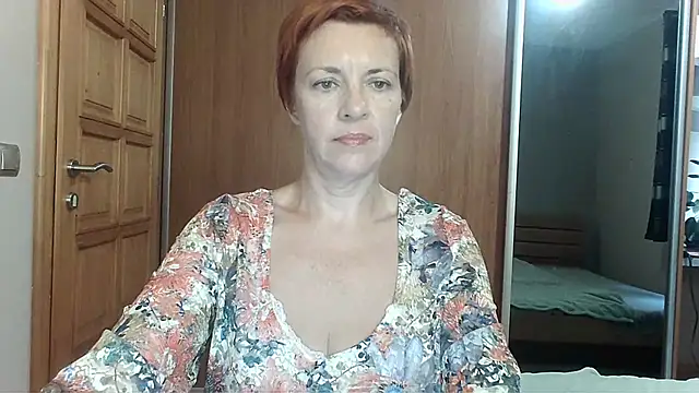 LoraLoraMay webcam