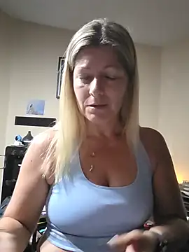 NikkiBlisss webcam