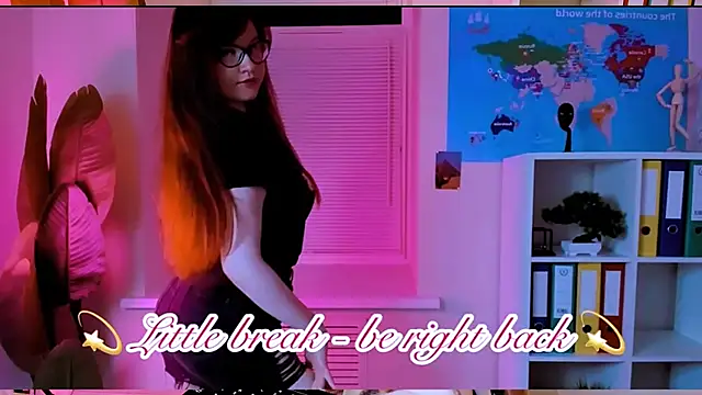 CarolGiggly webcam