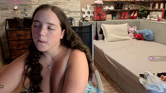 Kimberly-Caprice webcam
