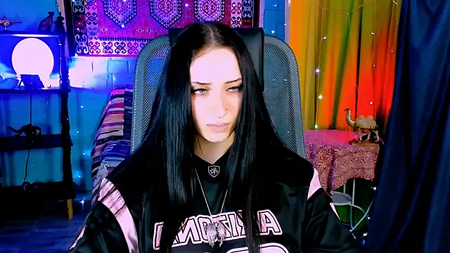 MonicaLowes webcam