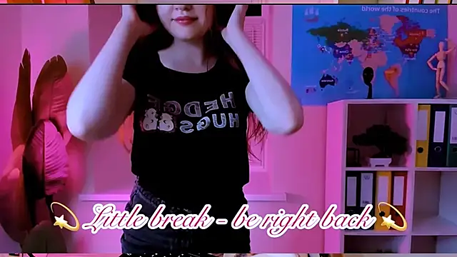 CarolGiggly webcam