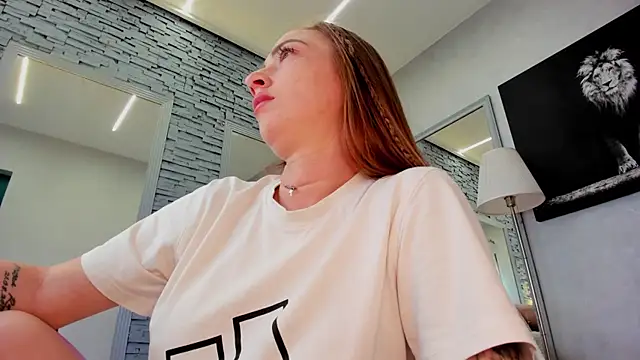 Reina_Cummings webcam