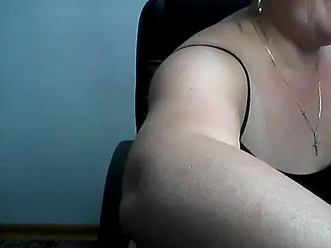 EllaLove2277 webcam