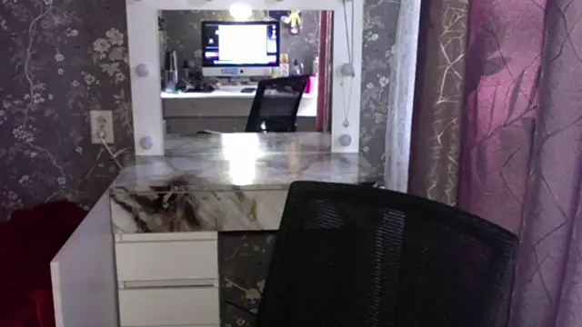 ellisweets webcam