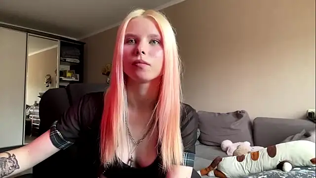 EdwinaDespres webcam