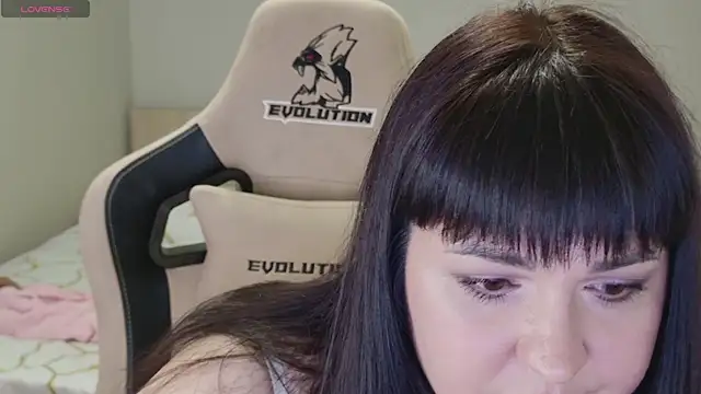 Alina-Milf webcam