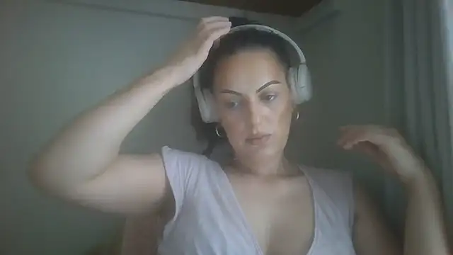 Gigi-Honey webcam