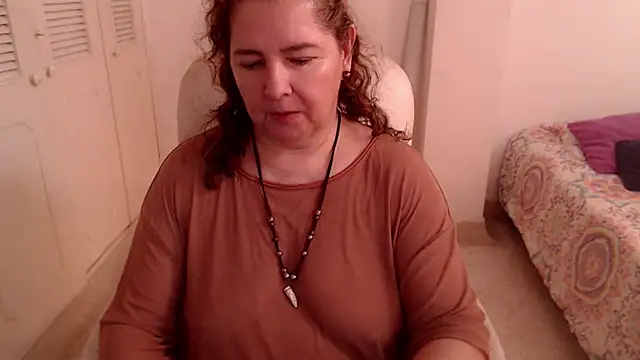 leonela_69 webcam