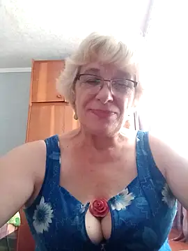 52MiaLove02 webcam