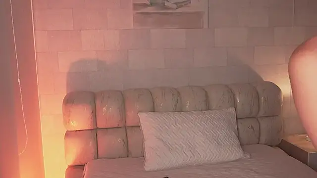 Alanna-Rosse webcam