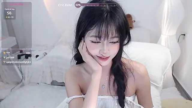 Lucya-a webcam