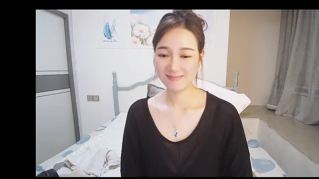 LilianXue webcam