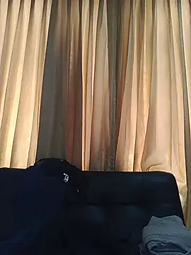 MiaIsabela_ webcam