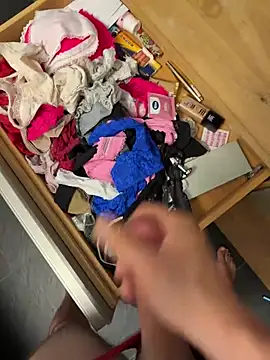 swissboy22 webcam