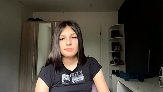spanishrooter (F teen) - Up my top and massage boobs