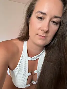 EllaMae webcam