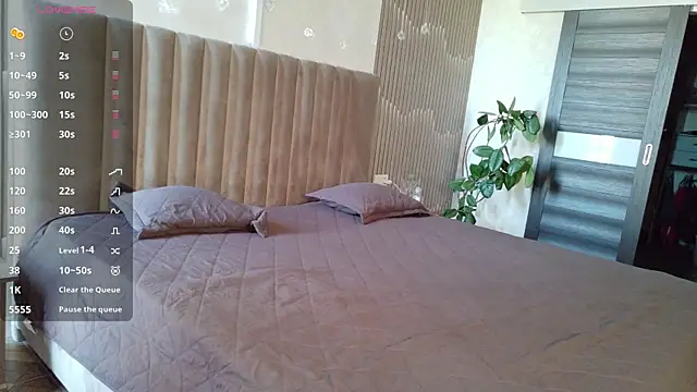 Monica_Weiss webcam