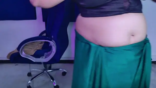Anjali-Queen webcam