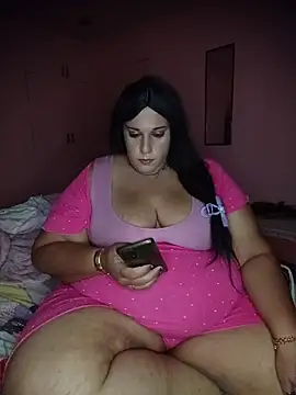 Strongshemail webcam